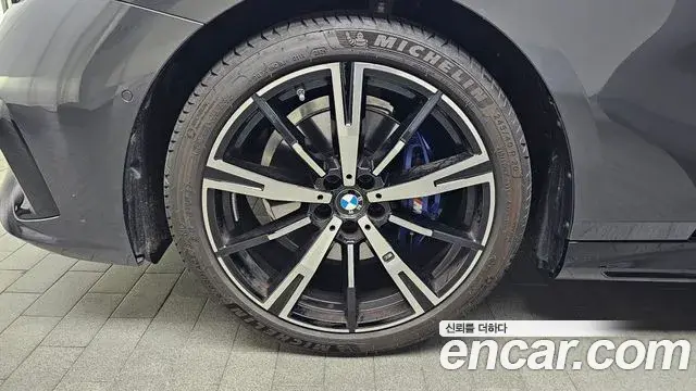 BMW 5 Series 2025 — ფოტო 10/34