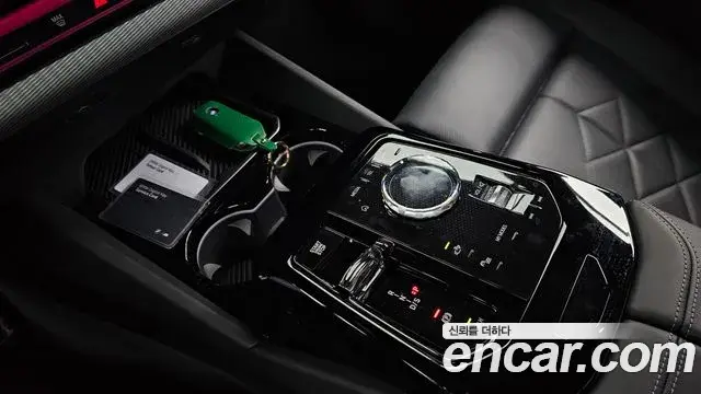 BMW 5 Series 2025 — ფოტო 6/34
