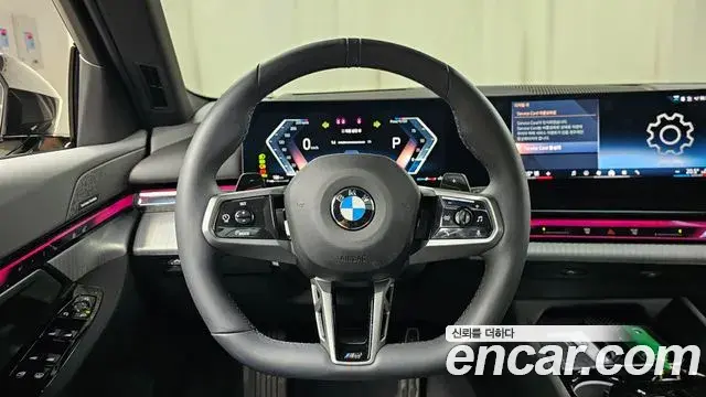 BMW 5 Series 2025 — ფოტო 14/34