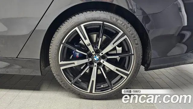 BMW 5 Series 2025 — ფოტო 2/34