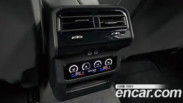 BMW 5 Series 2025 — ფოტო 18/34