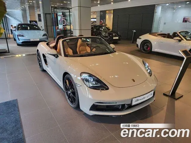 Porsche 718 Boxster 2023 — Şəkil 6/9