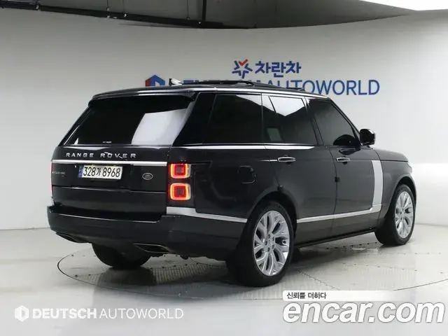 Land Rover Range Rover 2021 — Photo 14/20