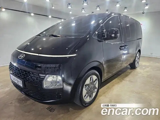 Hyundai Staria 2024 — ფოტო 2/20