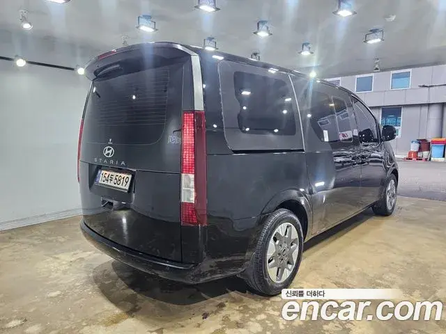 Hyundai Staria 2024 — ფოტო 16/20