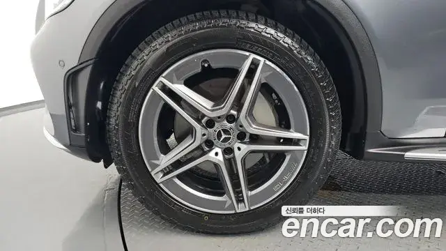 Mercedes-Benz GLC-Class 2022 — Şəkil 27/34