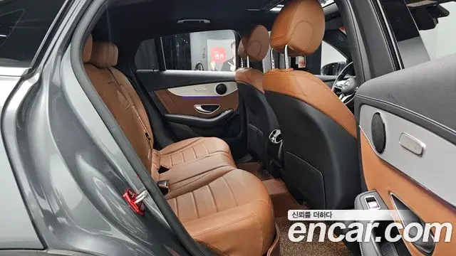 Mercedes-Benz GLC-Class 2022 — Şəkil 30/34