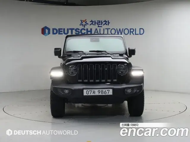 Jeep Wrangler 2019 — ფოტო 3/20