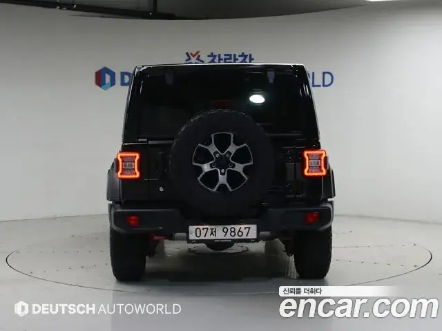 Jeep Wrangler 2019 — ფოტო 6/20