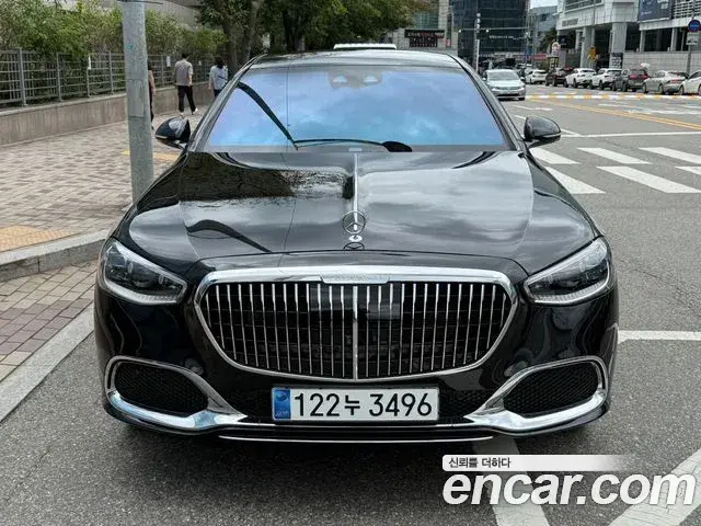 Mercedes-Benz S-Class 2023 — Photo 17/19