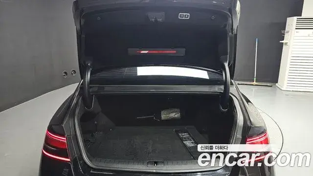 Genesis G90 2022 — Şəkil 6/35