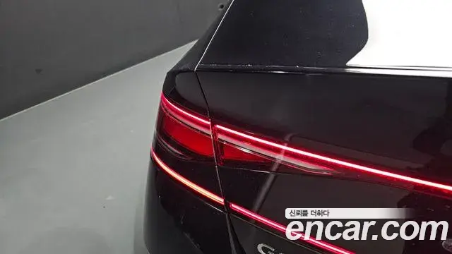Genesis G90 2022 — Şəkil 24/35