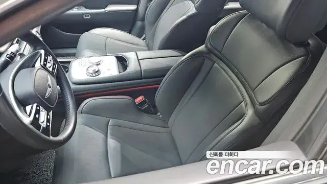 Genesis G90 2022 — Şəkil 10/35