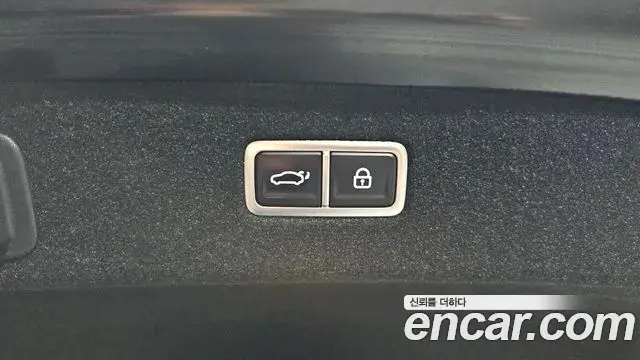 Genesis G90 2022 — Şəkil 13/35