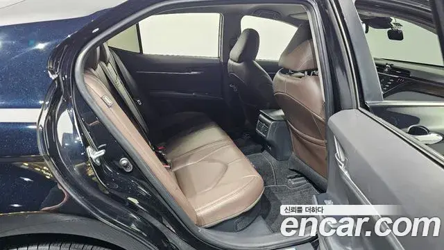 Toyota Camry 2019 — Photo 22/31