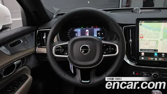 Volvo XC90 2025 — Фото 15/20