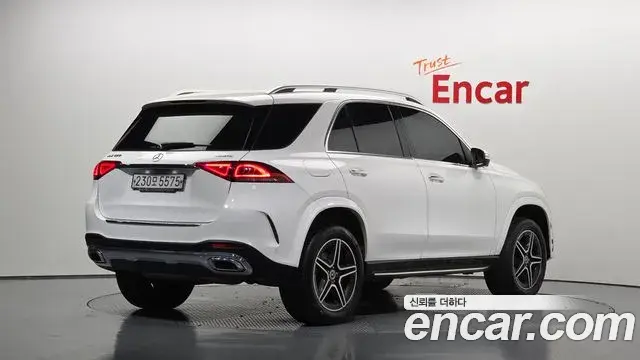 Mercedes-Benz GLE-Class 2019 — Фото 2/20