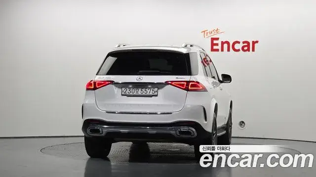 Mercedes-Benz GLE-Class 2019 — Фото 4/20