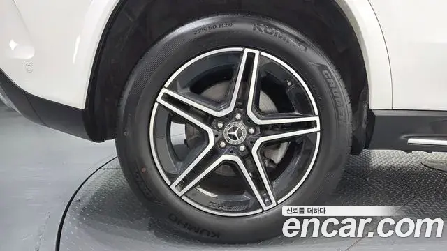 Mercedes-Benz GLE-Class 2019 — Фото 5/20
