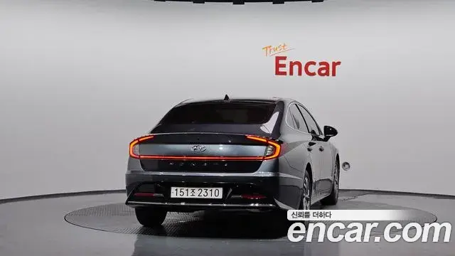 Hyundai Sonata Hybrid 2022 — Şəkil 10/20