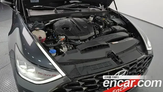 Hyundai Sonata Hybrid 2022 — Şəkil 12/20
