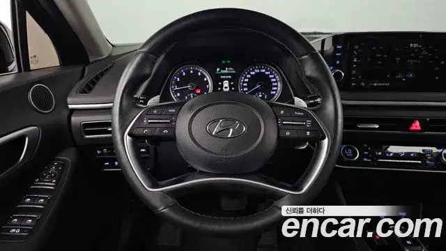 Hyundai Sonata Hybrid 2022 — Şəkil 16/20