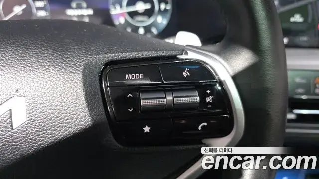 Kia K8 2022 — Şəkil 16/34