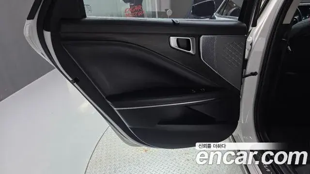 Kia K8 2022 — Şəkil 31/34