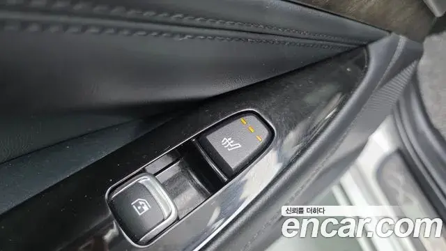 Kia K8 2022 — Şəkil 21/34