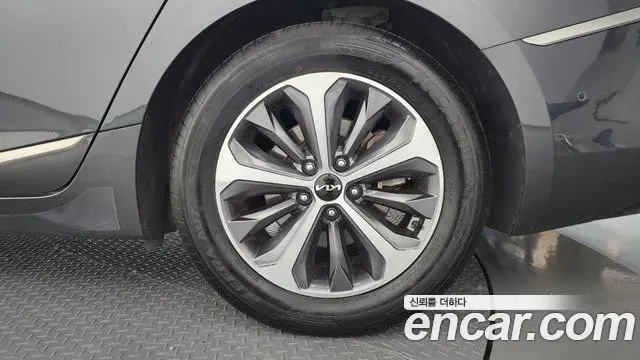Kia K8 2024 — Şəkil 22/36