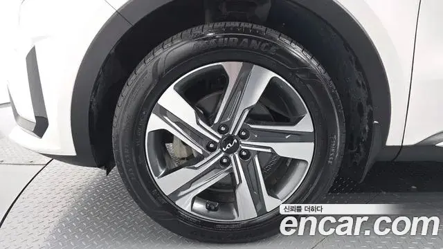 Kia Sorento 2022 — Фото 5/20