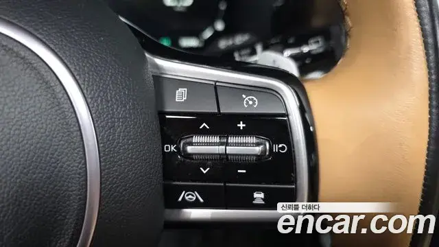 Kia Sorento 2022 — Фото 17/20