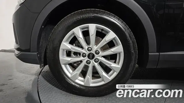 Audi Q3 2023 — Photo 10/20