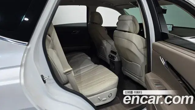 Genesis GV80 2022 — ფოტო 17/34