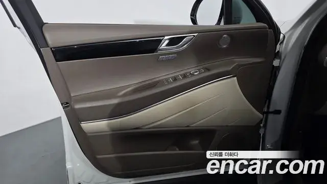 Genesis GV80 2022 — ფოტო 14/34