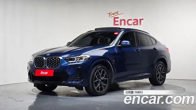 BMW X4 2023 — Фото 9/20