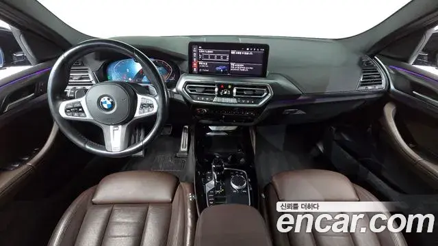 BMW X4 2023 — Фото 10/20
