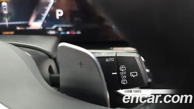 BMW X7 2023 — ფოტო 19/34