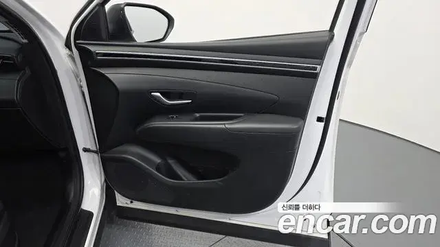 Hyundai Tucson Hybrid 2021 — ფოტო 25/30