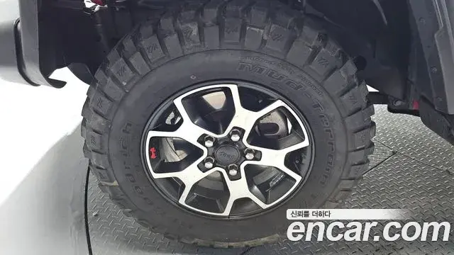 Jeep Wrangler 2020 — Şəkil 11/20
