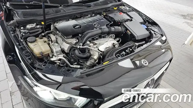 Mercedes-Benz A-Class 2020 — ფოტო 6/20