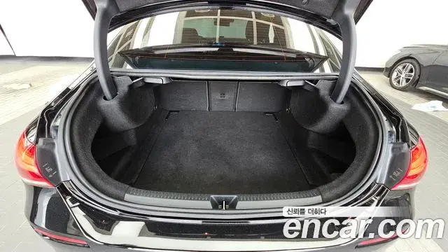 Mercedes-Benz A-Class 2020 — ფოტო 8/20