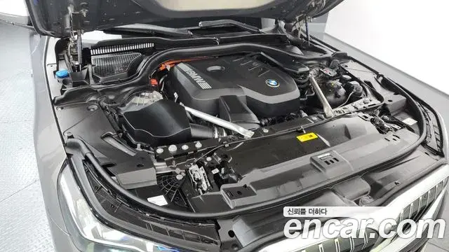 BMW 5 Series 2025 — ფოტო 1/20