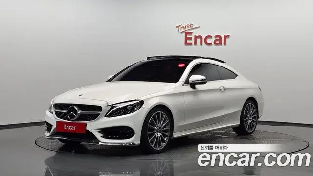 Mercedes-Benz C-Class 2018 — Фото 1/20