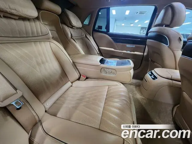 Genesis G90 2024 — ფოტო 13/20