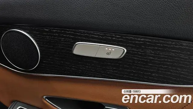 Mercedes-Benz GLC-Class 2021 — Фото 18/20