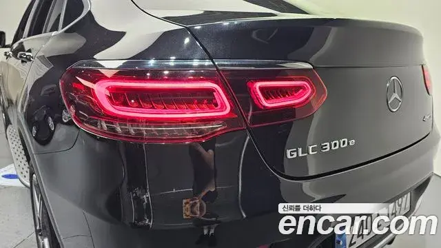 Mercedes-Benz GLC-Class 2021 — ფოტო 28/32