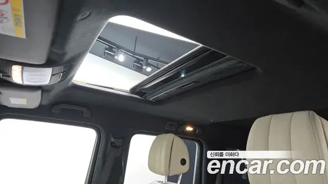 Mercedes-Benz G-Class 2020 — Фото 15/20