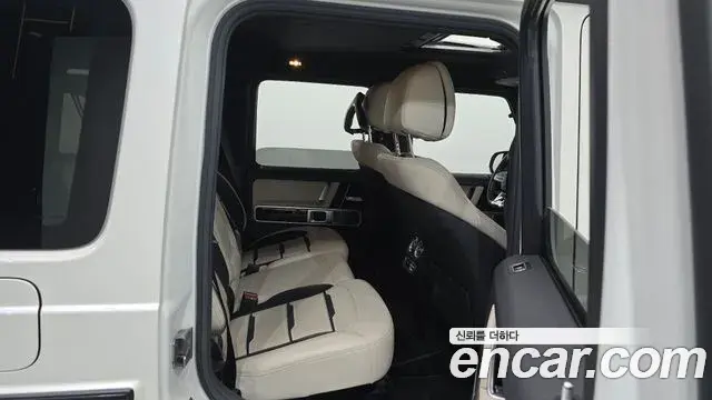 Mercedes-Benz G-Class 2020 — Фото 18/20