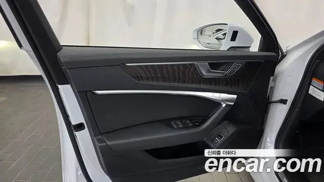 Audi A6 2021 — Photo 10/32